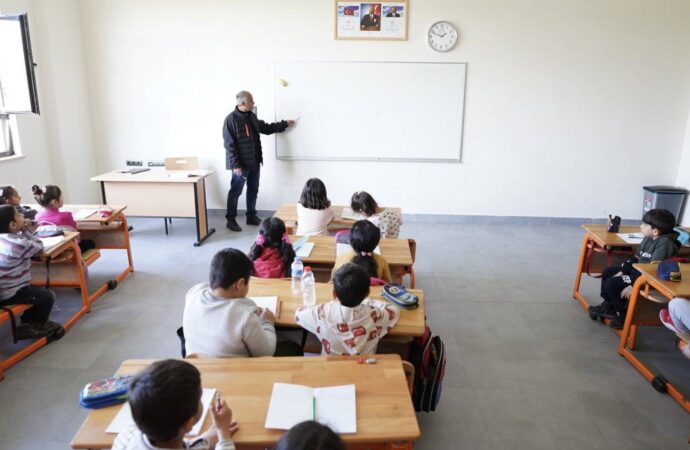 Bakan Özer: Nakillerini Diğer İllere Aldıran Öğrencilerimizden 27 Bin 462’si Okullarına Geri Döndü
