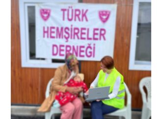 THD’li Gönüllü Hemşireler Depremzedeleri Bayramda Yalnız Bırakmadı