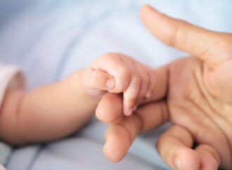 Bebeklerde Emzik Kullanımının Önemi ve Etkileri